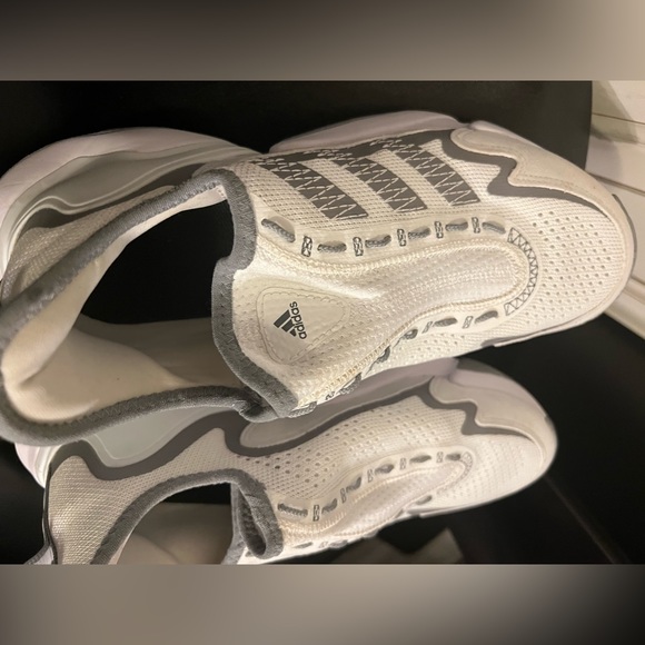 ADIDAS Impact FLX White Silver Grey Football Training Shoes Sneakers Mens 9.5 - Picture 5 of 11